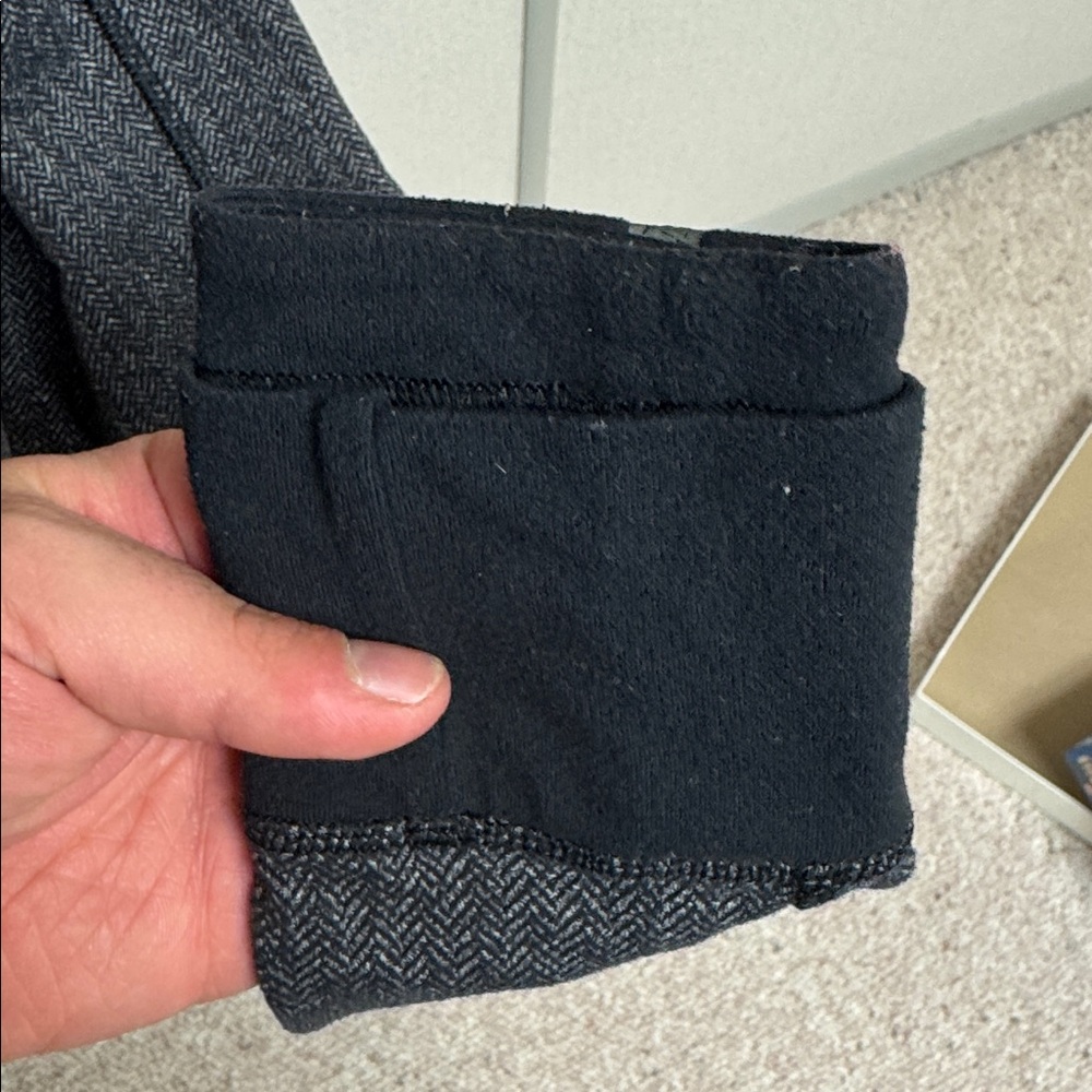 Lululemon Gray and Navy Herringbone Hoodie Women’s 10 - Picture 6 of 6